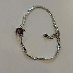 Pretty stone Vintage Silver-Tone Bracelet with Purple Teardrop Jewel